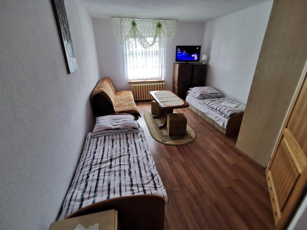 Pokoje Goscinne Straznica Jaroslawiec Luaran gambar