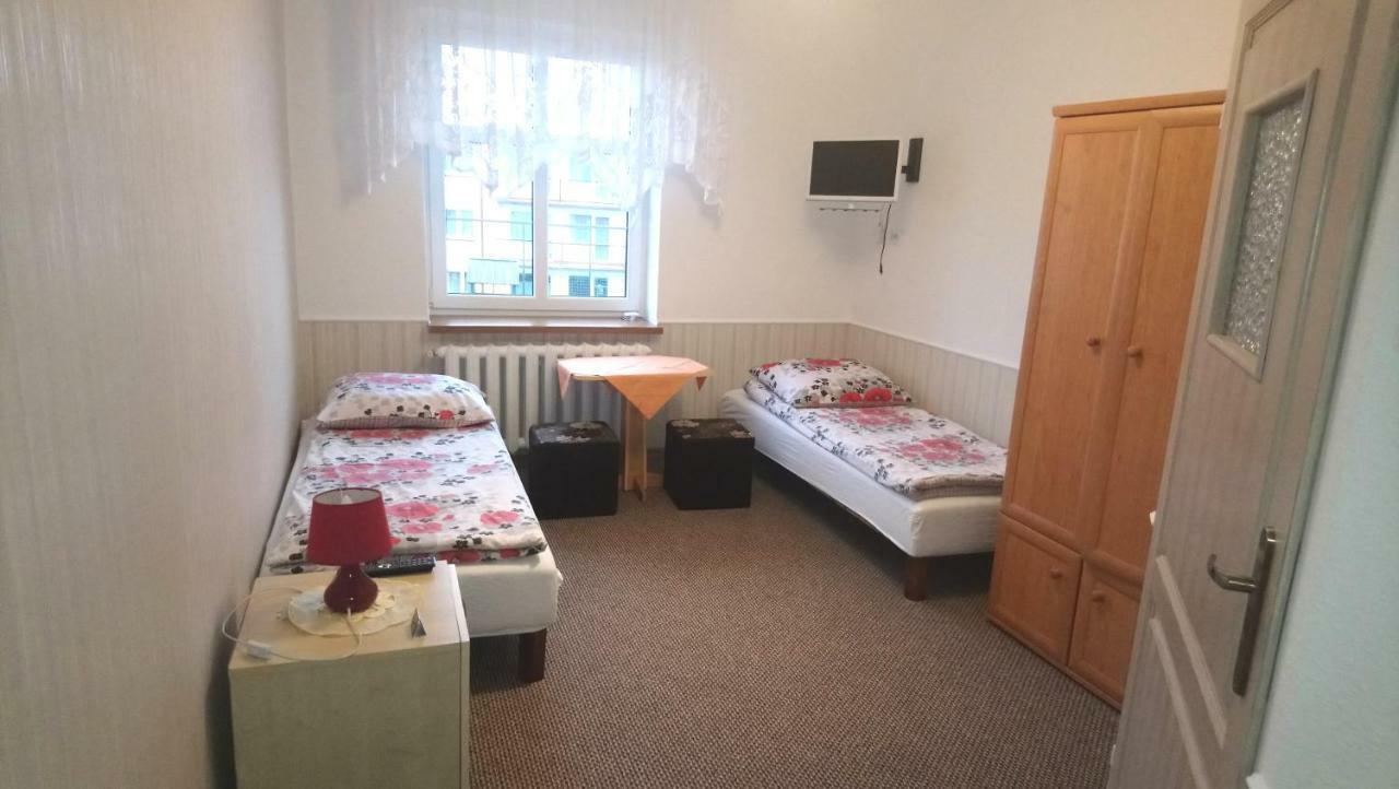 Pokoje Goscinne Straznica Jaroslawiec Luaran gambar