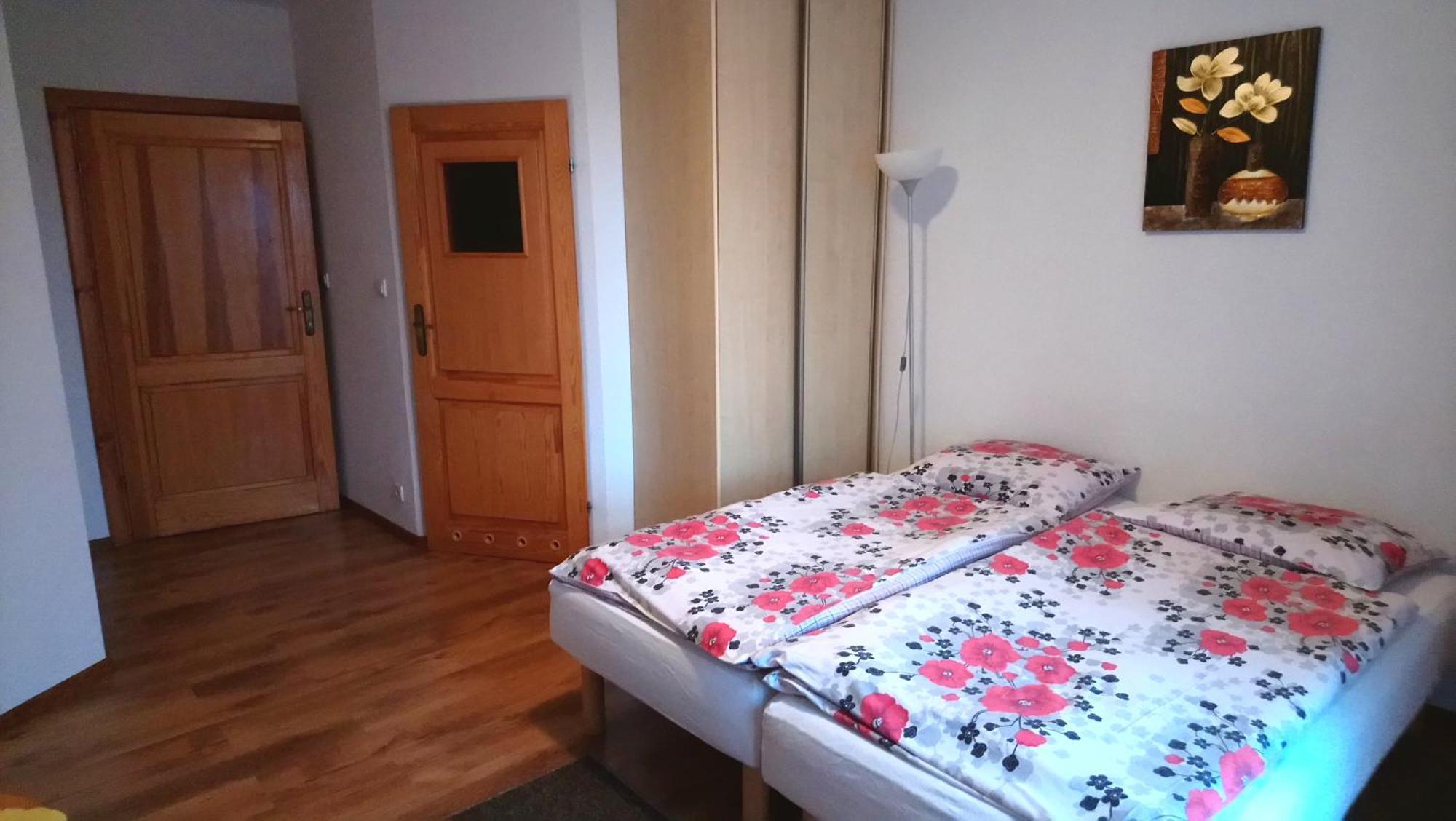 Pokoje Goscinne Straznica Jaroslawiec Luaran gambar