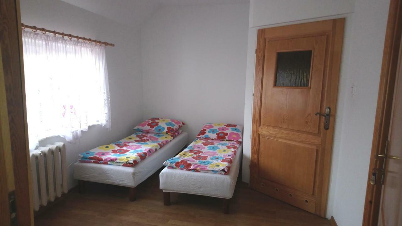 Pokoje Goscinne Straznica Jaroslawiec Bilik gambar